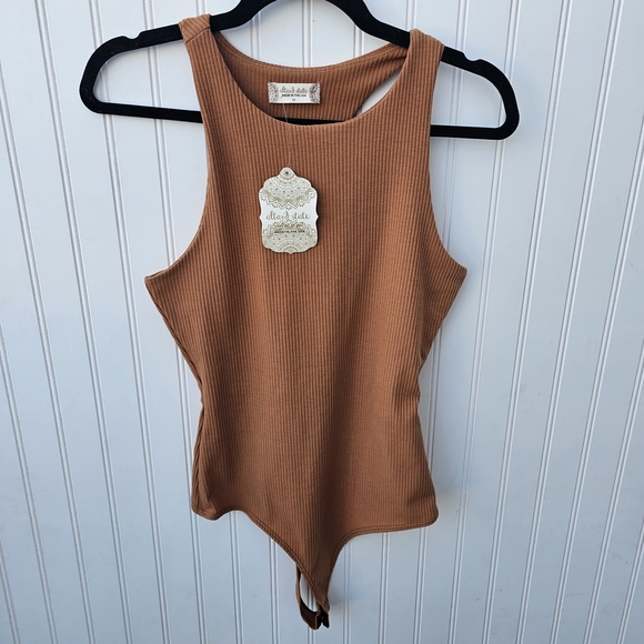 NEW Altard State Copper/Tan Ribbed Bodysuit Womens Medium - Picture 1 of 3